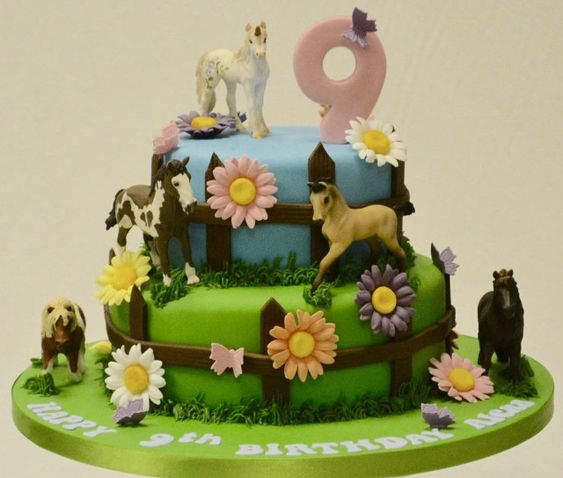 12 Amazing Horse-Themed Cakes Fit for a True Country Affair